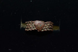 Charming early antique love heart finger ring sweetheart betroval circa.1700 H2 - Picture 1 of 7