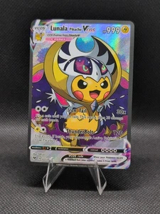 Pikachu Lunala Pokemon Legendario Lindo Cosplay Doujin ACG HOLO Tarjeta Casi Nuevo - Imagen 1 de 1