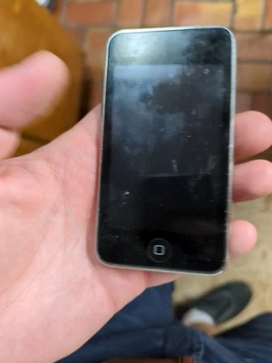 Apple iPod Touch 1ª generación 8 GB negro Foto 1 de 3