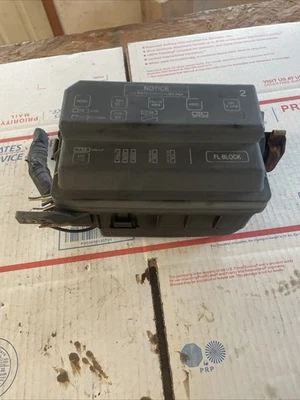 95 Toyota Corolla Under Hood Fuse Relay Box - Image 1 of 4