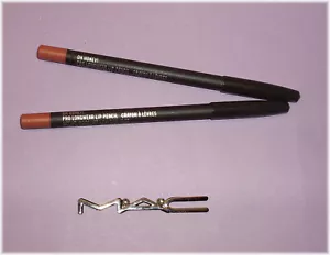 Zwei neue MAC Pro Longwear Lippenstifte Oh Honey 0,04 Unzen/1,2 g - Bild 1 von 1