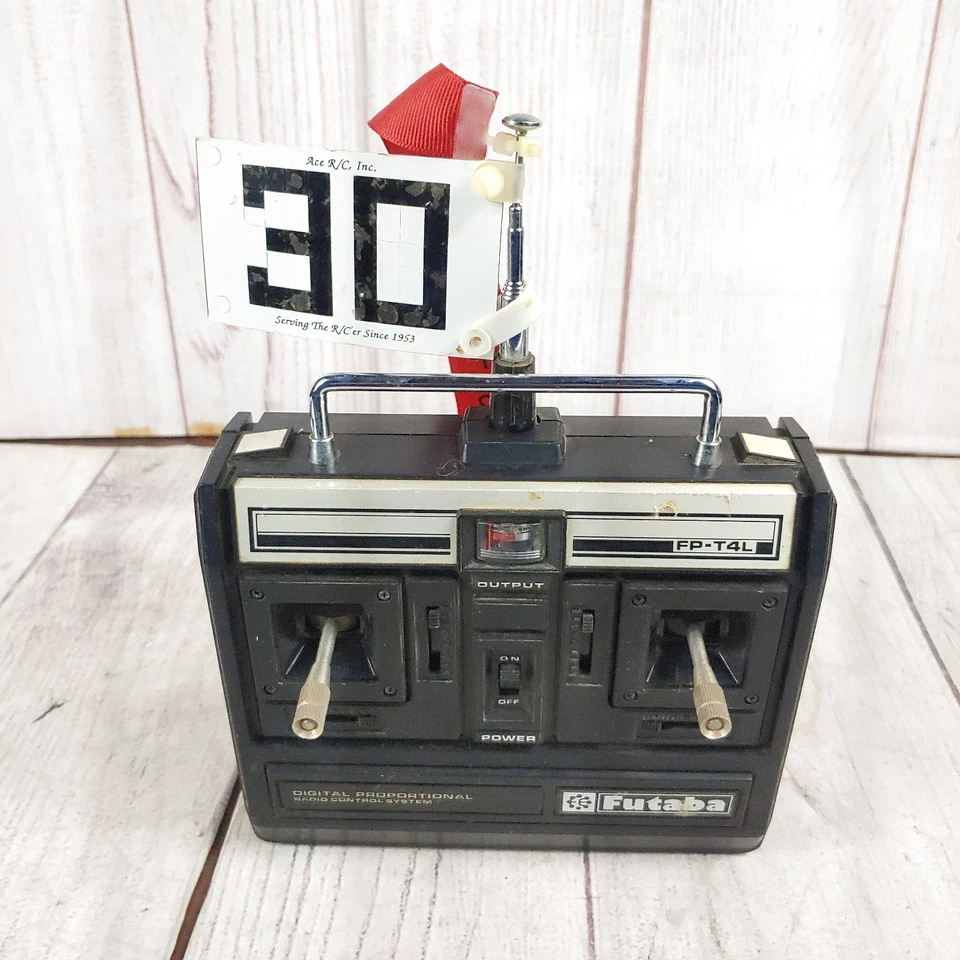 PARTS ONLY - Futaba FP-T4L Radio Control System UNTESTED - Wireless Vintage - Image 1 of 4