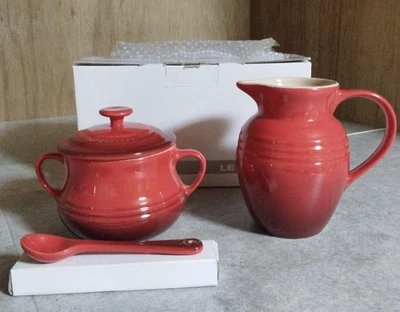 Le Creuset Sugar Pot & Creamer Milk Jag Jar Pitcher RED with Spoon Stoneware - Image 1 of 4