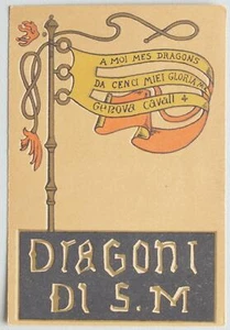 ITALIA 1900 Bonita Foto Militar de Dragones/Caballería Reales Propaganda, Tarjeta PPC Patiótica - Imagen 1 de 2