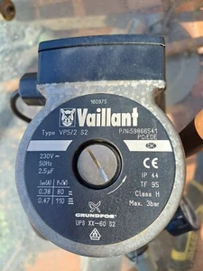 Pompa Vaillant 322-7 con indicatore di pressione, valvole, raccordi - Foto 1 di 5
