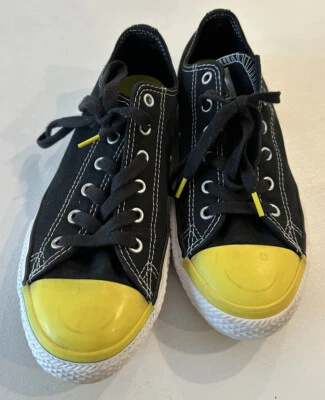 ZAPATOS BAJOS CONVERSE ALL STAR JUNIOR TALLA US 4.5 NEGRO AMARILLO CARA FELIZ SONRIENTE Foto 1 de 4