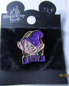 Juego de alfileres drogadictos de tienda Disney - Imagen 1 de 2