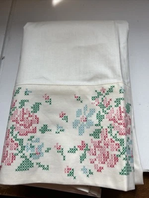 Винтажный без железа перкаль наволочка чехол белый с штампованной вышивкой дизайн новый из старых запасов - Изображение 1 из 2