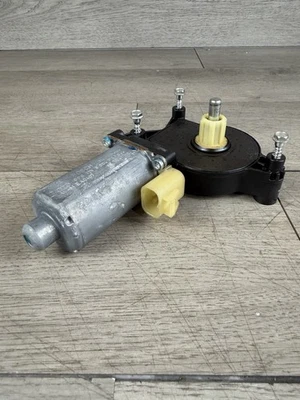 Motor elevador de ventana izquierda GMC Envoy DS 02-09 OEM  Foto 1 de 4