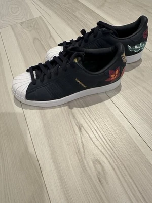 Studio London Adidas Superstars Navy Floral Size 7 Women’s Shoes Sneakers - Image 1 of 4