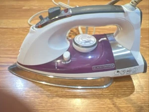 BLACK+DECKER Professional Steam Iron Stainless Steel Soleplate, IR1350S No Box - Foto 1 di 3