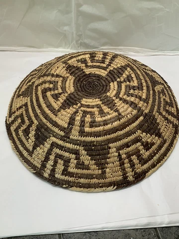 vtg Arizona Southwestern coil hand woven winnowing basket cane yuca 14”d Cover