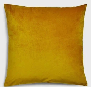 Set 0f 2 Luxury Smooth Plain 18" Velvet Mustard Gold Cushion Covers £12.99 - Picture 1 of 2