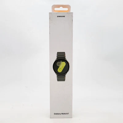 Samsung Galaxy Watch7 44mm SM-L315U | Green Aluminum  | GPS + LTE - Image 1 of 4