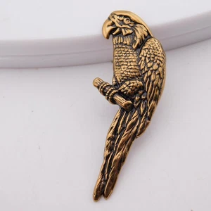Ara Papagei Anstecknadel Bronze goldfarben tropischer Dschungel Wildvogel Pinback - Bild 1 von 4