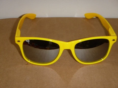 Mizzou Gold Tigers Society 43 Sunglasses Yellow with Mirrored Lenses w Soft Case Cover