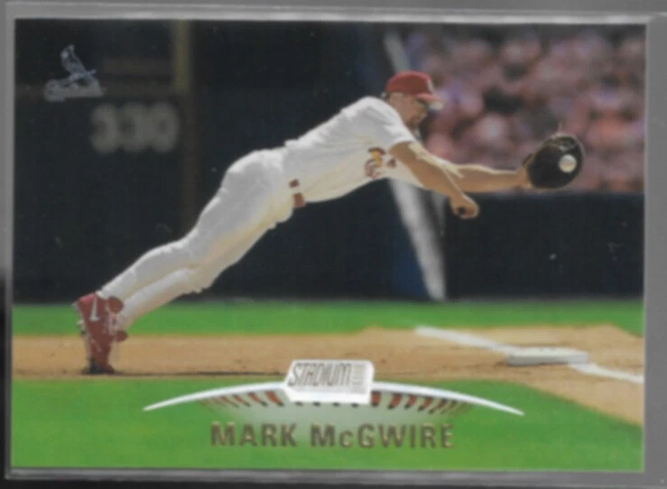 MARK McGWIRE 1999 Stadium Club #70.  CARDS - Image 1 of 1