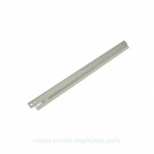 Hoja de limpieza de tambor 2 piezas 6LA27845000 apta para Toshiba 206L 256 306 356 456 506 - Imagen 1 de 1