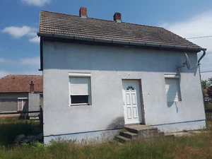 Bewohnbares , günstiges Haus bei Nagyatad - Ungarn - Bild 1 von 10