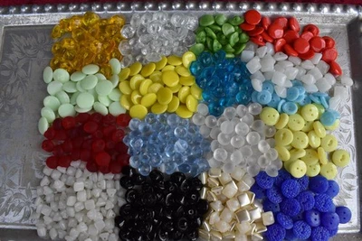 400 pcs LOT OLD CZECH RARE VINTAGE GLASS BUTTONS 1930´s ART-DECO cca 12mm - 1/2" - Image 1 of 2