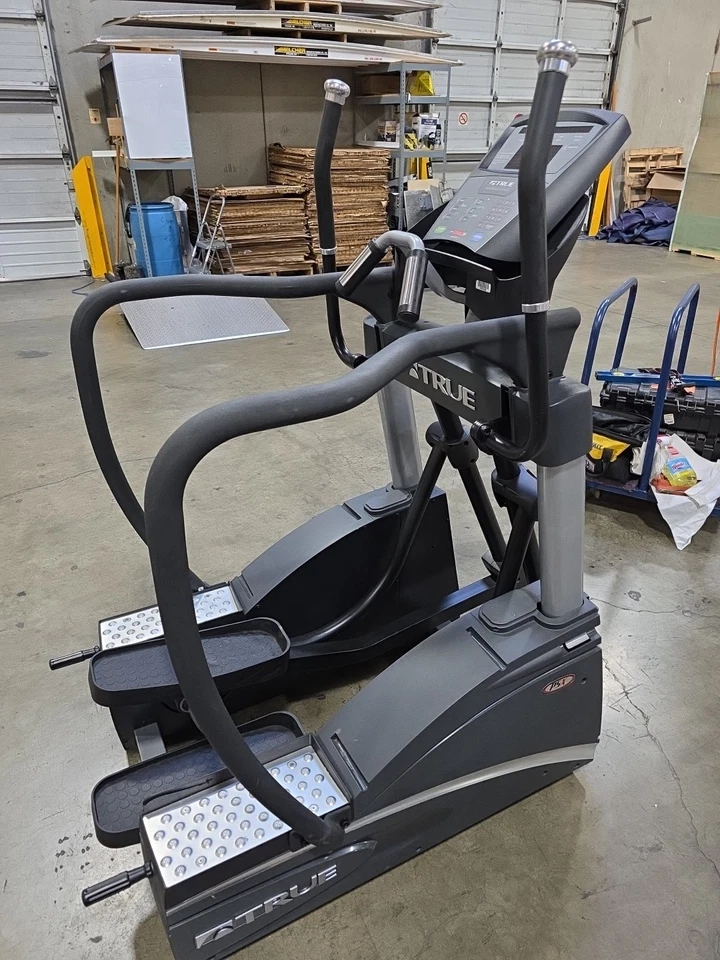 True Fitness Technology PSX Sports Elliptical Preformance Series  - Imagem 1 de 4