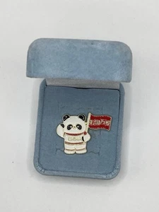 Nuovo senza etichette! Spilla da bavero con bandiera rossa orso panda cinese! - Foto 1 di 7