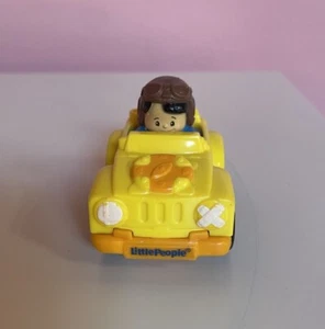 Fisher-Price Little people wheelies boy and yellow Jeep - Bild 1 von 5