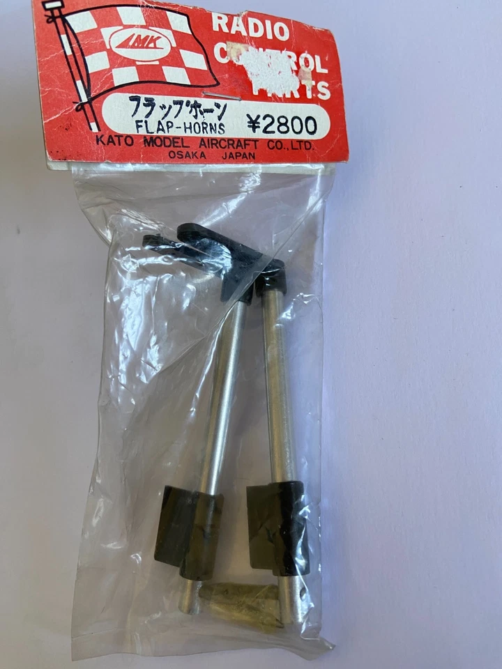 KATO MODELS FLAP HORNS X2 R/C SPARES - Image 1 of 1