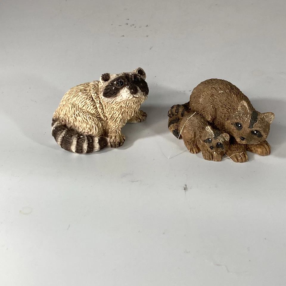 Lote de 2 imanes de refrigerador Stone Critters Littles Raccoon vintage de los años 80 Foto 1 de 4