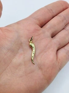 14k Gold Italian Horn Cornicello Charm Pendant Solid Diamond Cut Texture - 2.3g - Picture 1 of 5