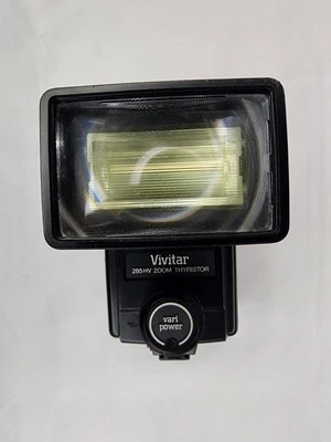 Vivitar 285 Zoom Thyristor Electronic Vari Power Flash & Wide Angle Attachment - Image 1 of 4