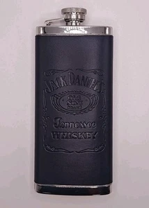 Nuova fiaschetta Jack Daniels Old n. 7 acciaio inox con coperchio in pelle nera 2010 5 oz - Foto 1 di 8