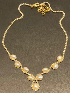 Collana e Orecchini Pendenti A Goccia Vintage Anni '80 Strass Trasparenti e Finte Perle - Foto 1 di 7