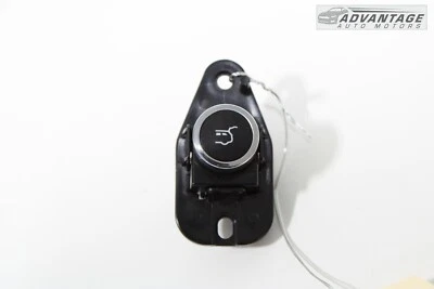 2014-2022 JEEP CHEROKEE TAILGATE LIFTGATE TRUNK CONTROL SWITCH BUTTON OEM - Image 1 of 4