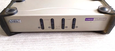 KVM ATEN commutateur 4 ports USB ou PS2 avec 4 câbles occasion - Image 1 of 4