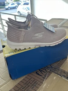 Sketchers Slip Ons Womens 7 Mauve - Picture 1 of 6