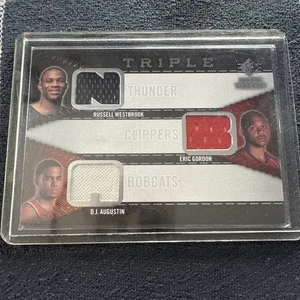 MAGLIA TOPPA RUSSELL WESTBROOK ERIC GORDON 2008-09 SP ROOKIE THREADS TRIPLA INDOSSATA - Foto 1 di 2
