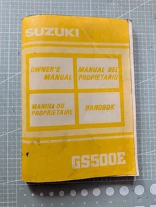 1990 Suzuki GS500E Owners Manual In English, Spanish, French, & Swedish - Picture 1 of 10