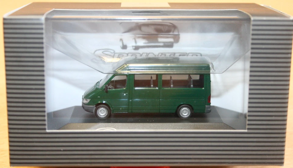 Orig Mercedes Benz Modellino Sprinter 903 Bus 1:87 Herpa PC Vetrina B67871026 - Immagine 1 di 2