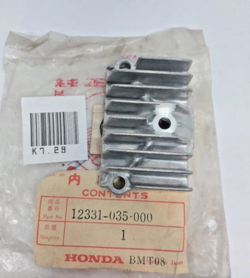 Cubierta lateral de culata genuina Honda ATC70 CT70 SL70 XL70 Z50 12331-035-000 Foto 1 de 2