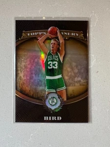 2008-09 Topps Treasury Larry Bird refractor de bronce #92/999 - Imagen 1 de 2