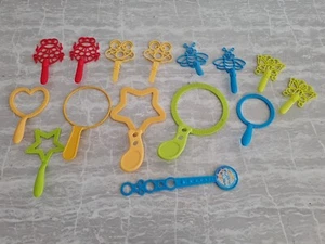 15 teilig Seifenblasen Set Seifenblasen Ring Stern Biene Schmetterling Herz😀 - Bild 1 von 4