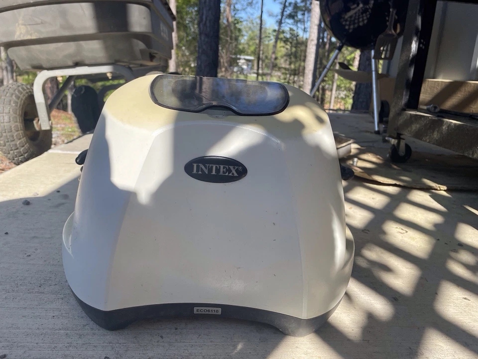 Sistema de cloro de agua salada Foto 1 de 2