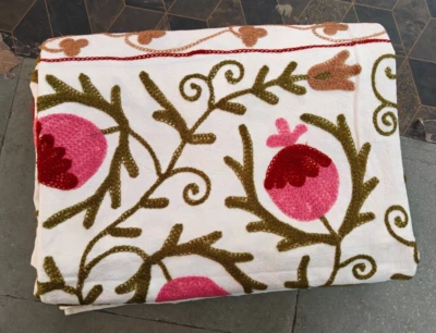 Indian Cotton Suzani Embroidery Wall Hanging Bedspread Tapestry Bedsheet Single - Image 1 of 4