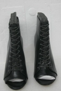 French Connection 650443 Quillie Peep Toe Stiefel schwarz Leder Damen unverbindliche Preisempfehlung des Herstellers 180 $ - Bild 1 von 12