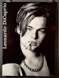 Giovane LEONARDO DICAPRIO, RARO (Sexy Bad Boy) poster, 23,5x33” Scarso Importazione UK! - Foto 1 di 5