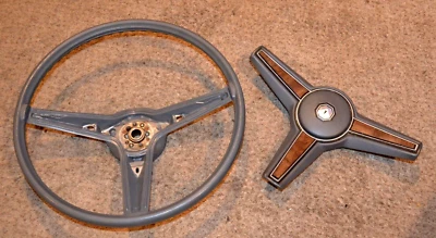 1984 1985 1986 PONTIAC PARISIENNE STEERING AUTHENTIC WHEEL HORN PAD NO SCREWS! Foto 1 de 4