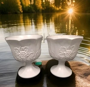 Indiana Glass White Milk Glass Pedestal Bowl Vase Harvest Grape 6.5"x5.75"  VNTG - Picture 1 of 6