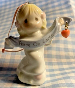 PRECIOUS MOMENTS "Paz en la Tierra" Ángel Adorno Colgante - Exclusivo de Avon 1998 - Imagen 1 de 6