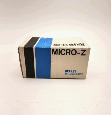 Controlador de temperatura eléctrico Fuji PYZ4-WCI2-5v Micro-Z pyz4 [4*U-14] Foto 1 de 4